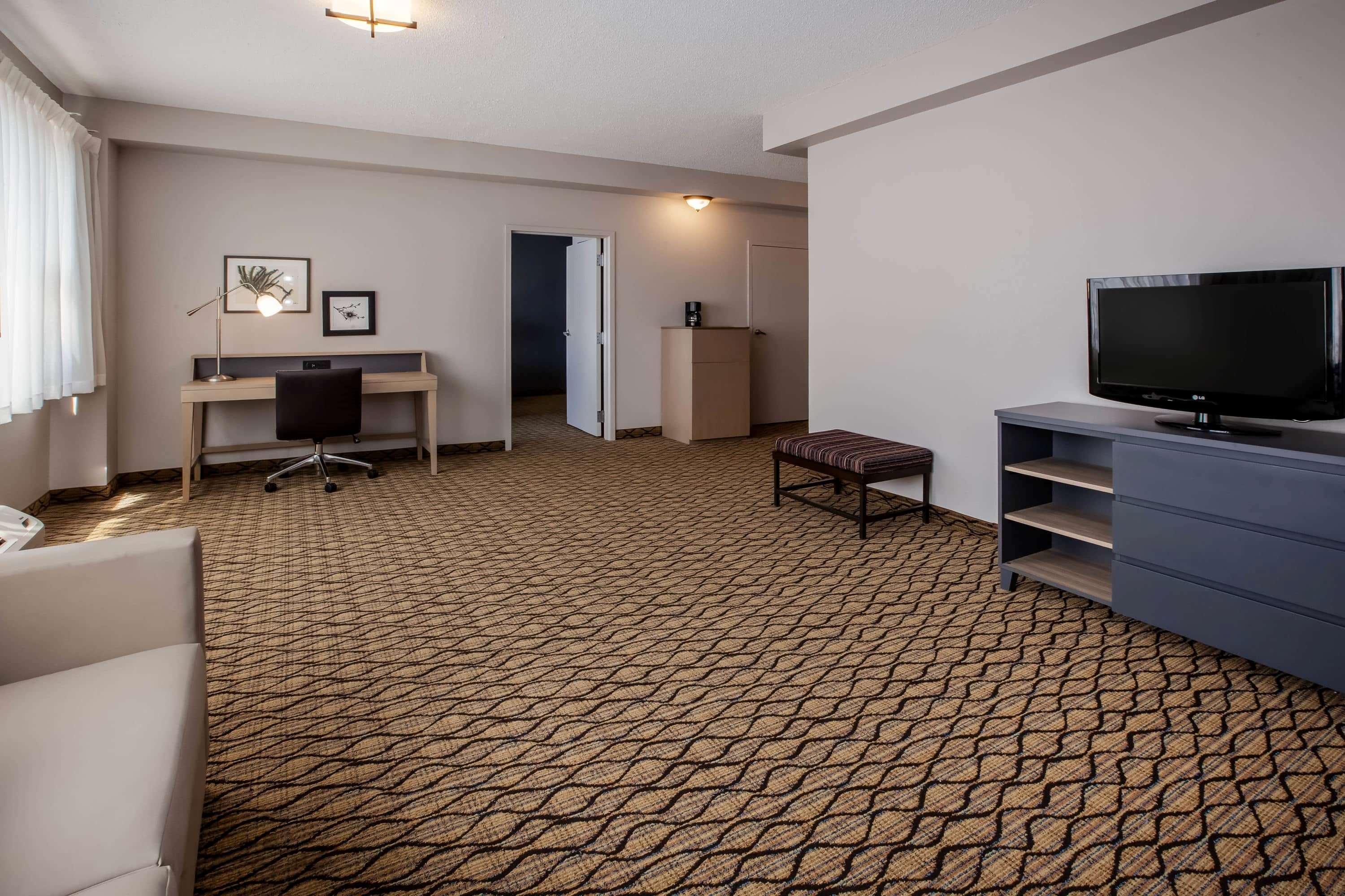 Days Inn & Suites By Wyndham Rochester Hills Mi מראה חיצוני תמונה