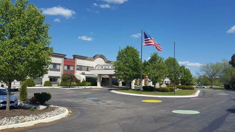 Days Inn & Suites By Wyndham Rochester Hills Mi מראה חיצוני תמונה